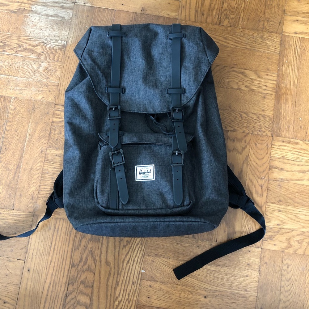 herschel little america backpack